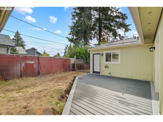 5321 Se HENDERSON St, Portland, OR 97206