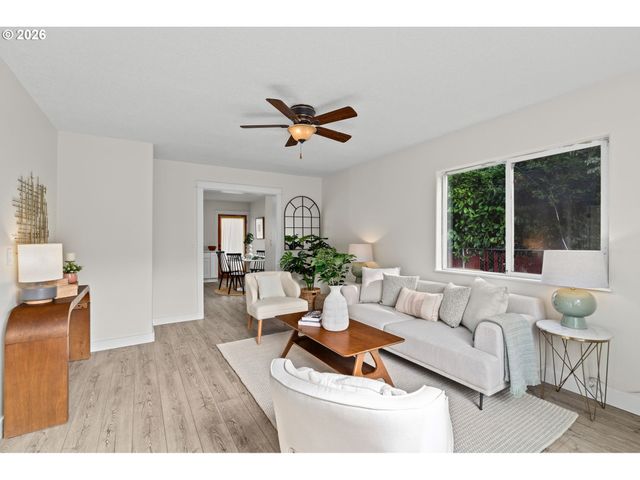 5321 Se HENDERSON St, Portland, OR 97206