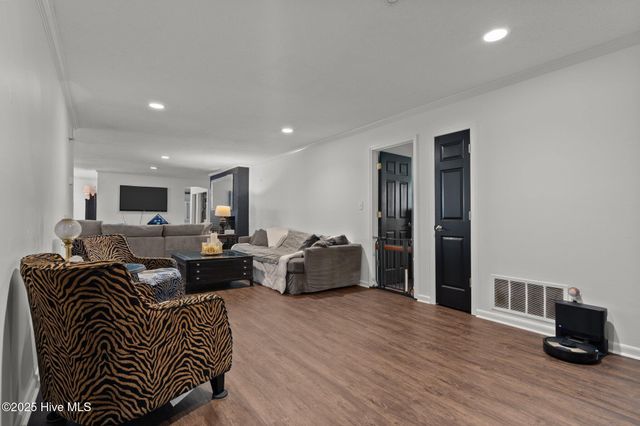 140 One Down Street, Southern Pines, NC 28387