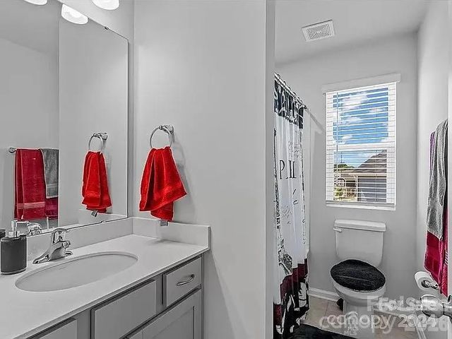 1230 Bigelow Street, Charlotte, NC 28269