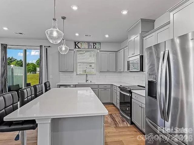 1230 Bigelow Street, Charlotte, NC 28269
