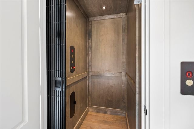 135 North Lake Drive, Sunset, SC 29685