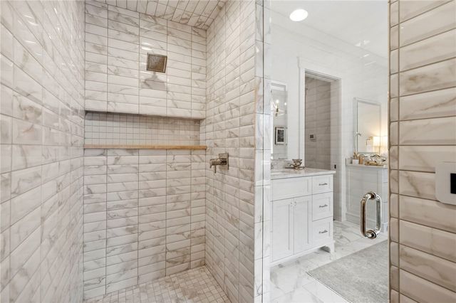 135 North Lake Drive, Sunset, SC 29685