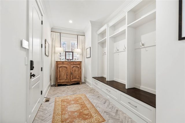 135 North Lake Drive, Sunset, SC 29685