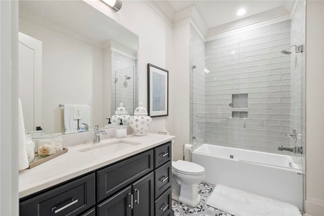 135 North Lake Drive, Sunset, SC 29685