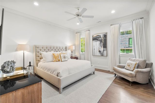 135 North Lake Drive, Sunset, SC 29685