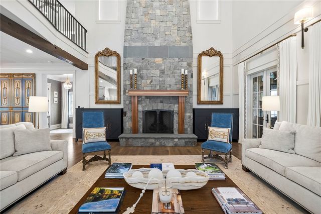 135 North Lake Drive, Sunset, SC 29685