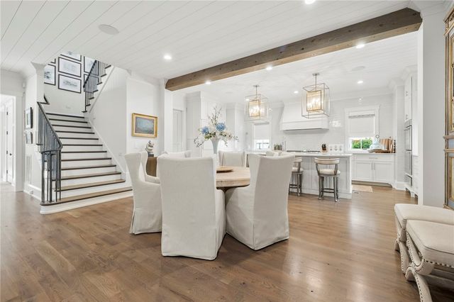 135 North Lake Drive, Sunset, SC 29685