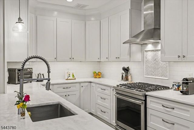 63 Church St, Lambertville City, NJ 08530