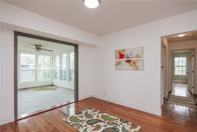 615 E Henderson St, Bishop, TX 78343