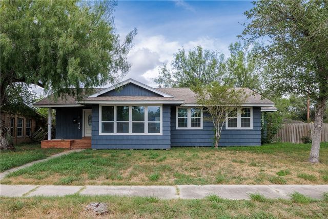 615 E Henderson St, Bishop, TX 78343