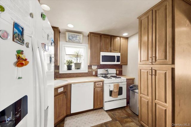 234 Beach 28th Street, Far Rockaway, NY 11691