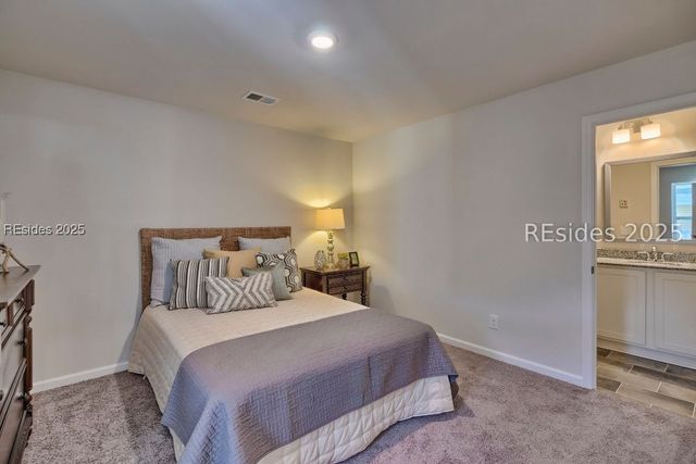 262 1st Ave, Ridgeland, SC 29936