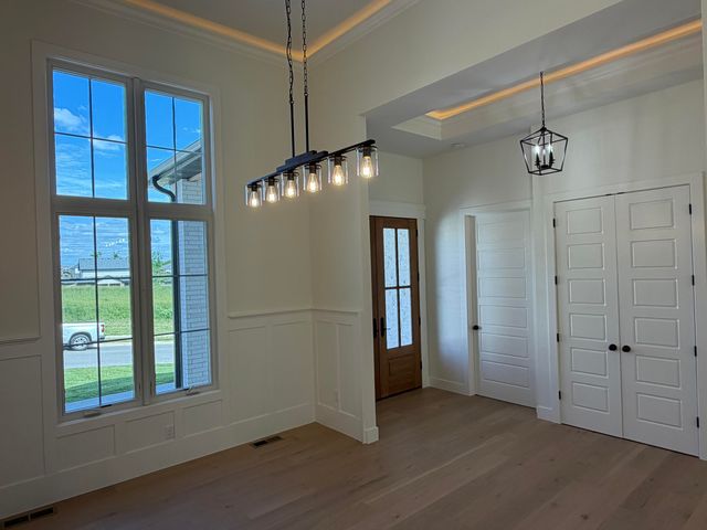 6039 S Holland Avenue, Springfield, MO 65810