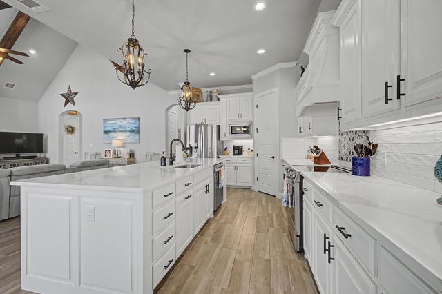 2104 Cash Point Court, Granbury, TX 76049