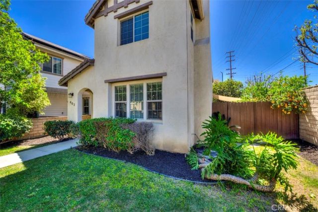 483 Klamath, Corona, CA 92880