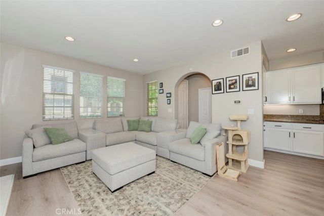 483 Klamath, Corona, CA 92880