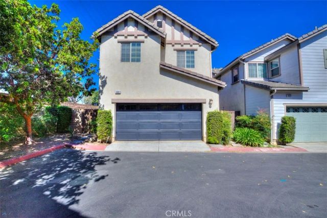 483 Klamath, Corona, CA 92880