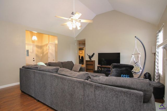 306 Bryson Way, Warner Robins, GA 31088