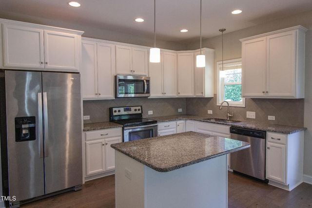 4724 Ritson Lane, Fayetteville, NC 28306