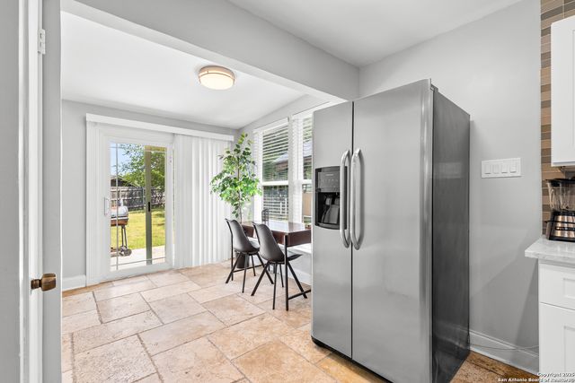 6806 Farrow Pl, San Antonio, TX 78240