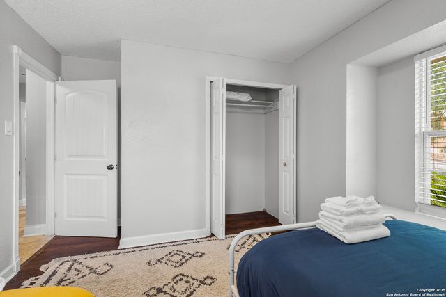 6806 Farrow Pl, San Antonio, TX 78240