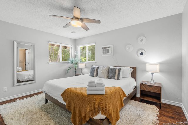 6806 Farrow Pl, San Antonio, TX 78240