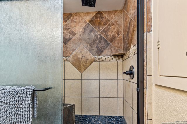 6806 Farrow Pl, San Antonio, TX 78240