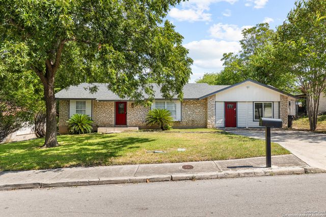 6806 Farrow Pl, San Antonio, TX 78240