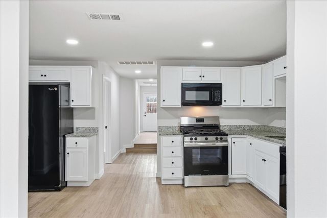 404 S Murray Street, Mckinney, TX 75069