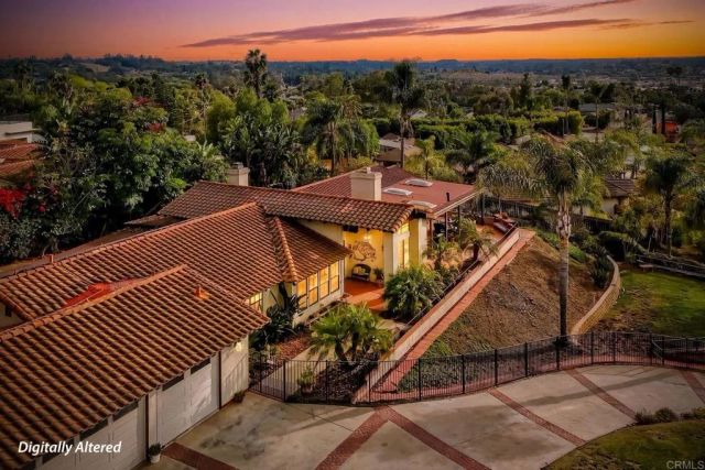 1817 Queens Way, Vista, CA 92084
