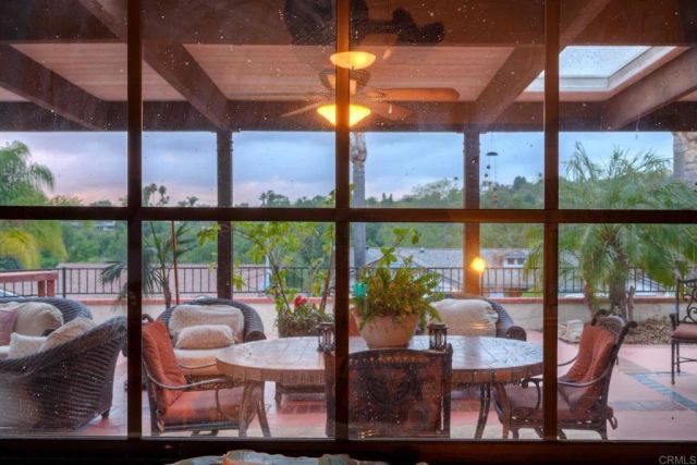 1817 Queens Way, Vista, CA 92084