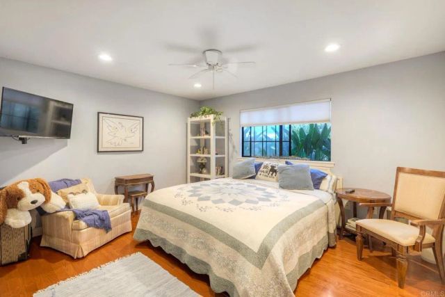 1817 Queens Way, Vista, CA 92084
