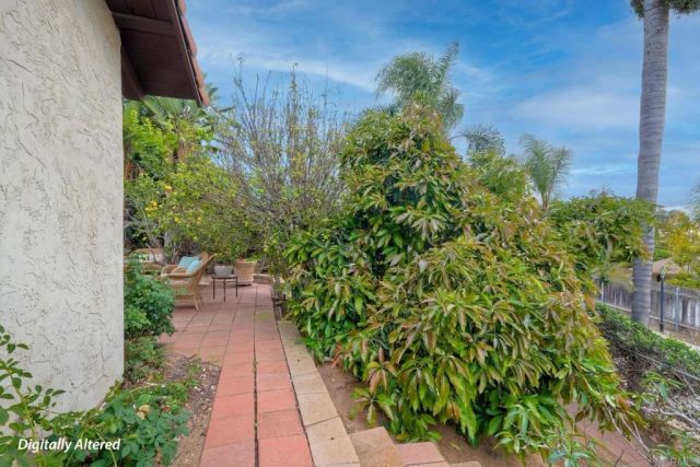 1817 Queens Way, Vista, CA 92084
