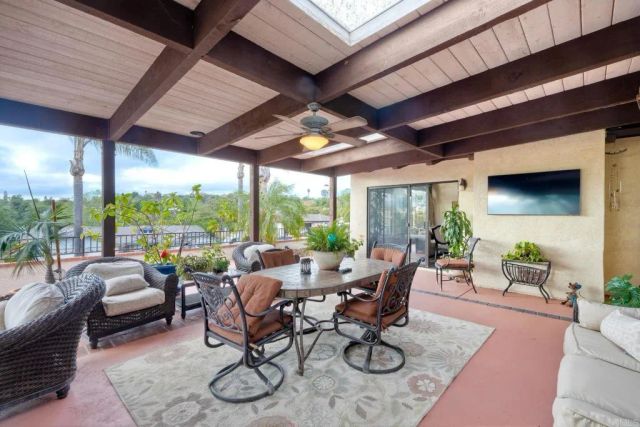 1817 Queens Way, Vista, CA 92084