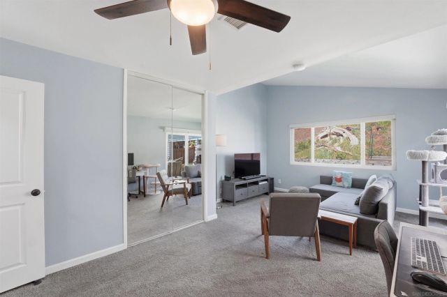 8182 Beaver Lake Dr, San Diego, CA 92119