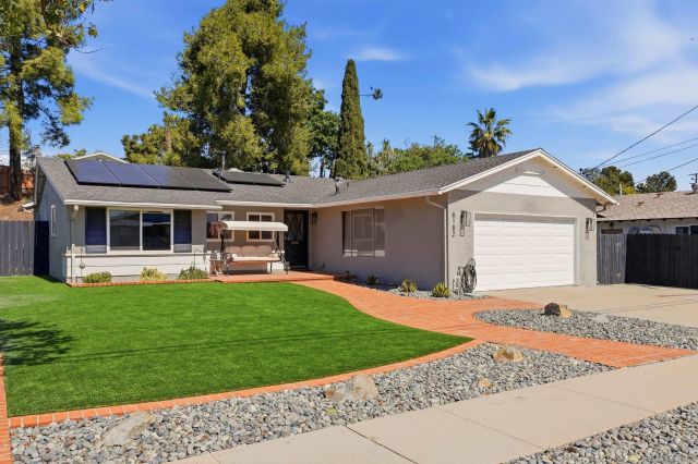 8182 Beaver Lake Dr, San Diego, CA 92119
