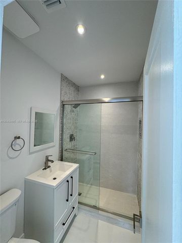 951 E 32nd Street, Hialeah, FL 33013