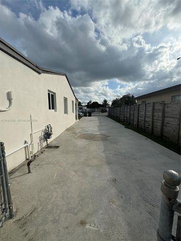 951 E 32nd Street, Hialeah, FL 33013