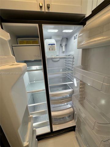 951 E 32nd Street, Hialeah, FL 33013