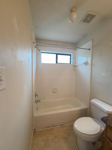 10211 Azalea Village, Houston, TX 77088