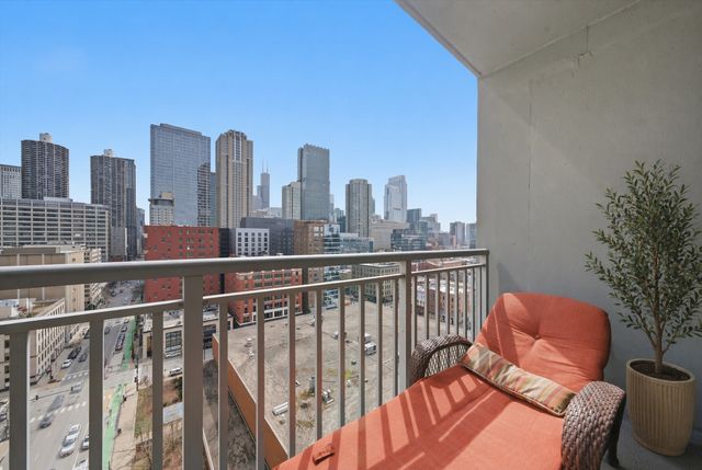 600 N Dearborn Street 1512, Chicago, IL 60654