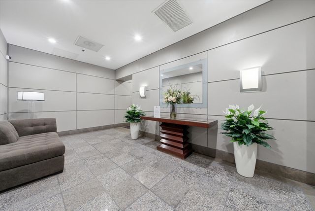 600 N Dearborn Street 1512, Chicago, IL 60654