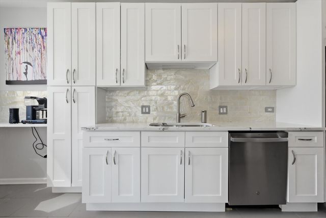 600 N Dearborn Street 1512, Chicago, IL 60654