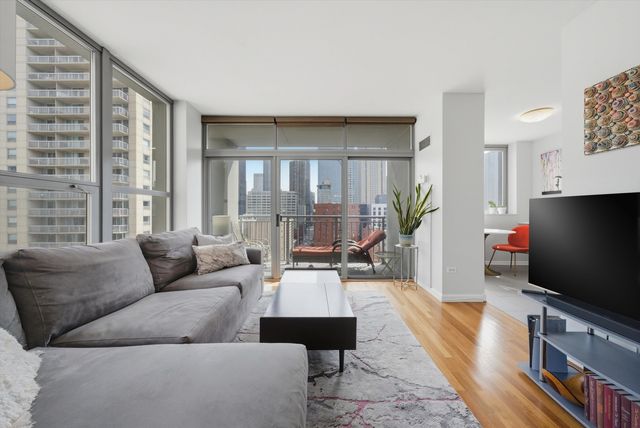 600 N Dearborn Street 1512, Chicago, IL 60654