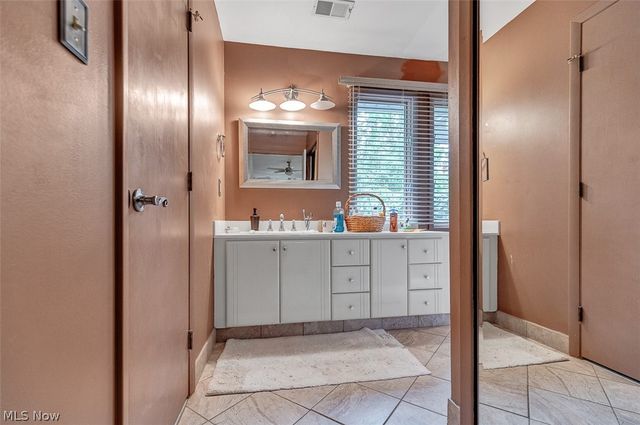 29399 Orangewood Drive, Orange, OH 44122