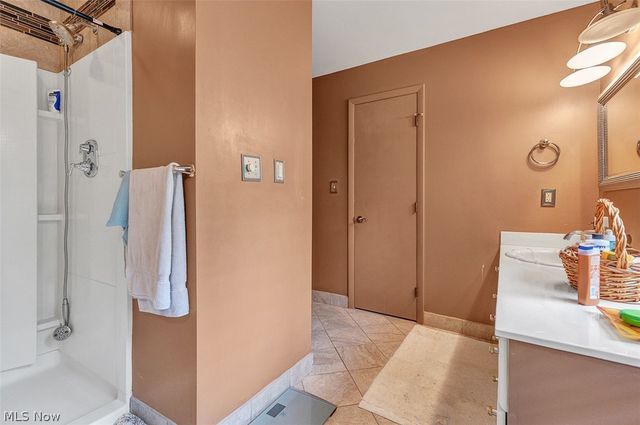 29399 Orangewood Drive, Orange, OH 44122
