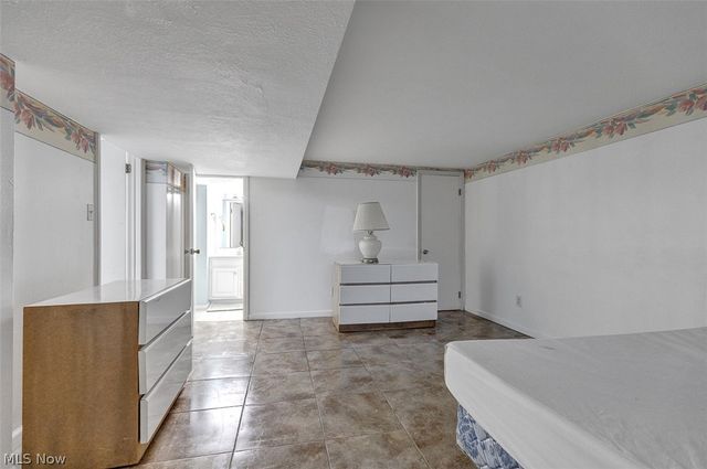 29399 Orangewood Drive, Orange, OH 44122
