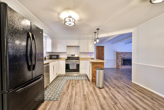 7007 Forestwood Drive, Fort Wayne, IN 46815