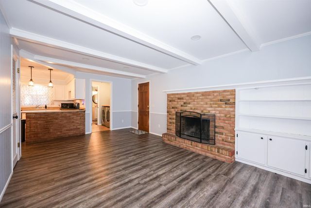 7007 Forestwood Drive, Fort Wayne, IN 46815